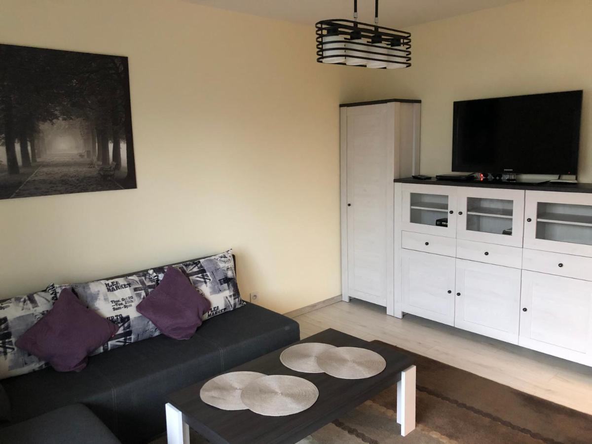 Appartamento Apartament Dywizjonu Varsavia Esterno foto